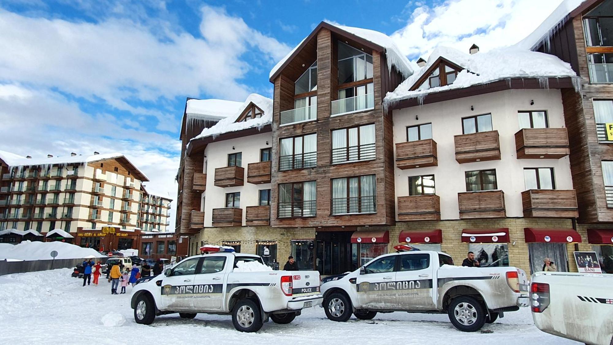 New Gudauri Apartment Near The Ski Lift Bagian luar foto